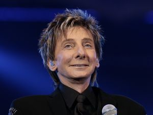 Supporting image for story: Barry Manilow makes a ‘back up plan’ as problems continue at Co-op Live