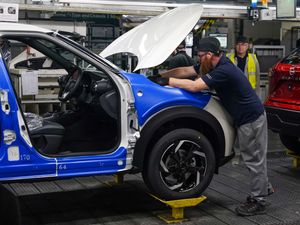 Supporting image for story: UK car production has best November since 2020