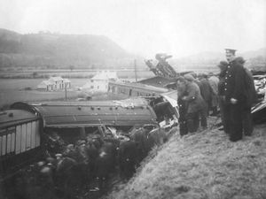 Supporting image for story: Abermule train crash 100 years on: How tragic mix-up cost 17 lives