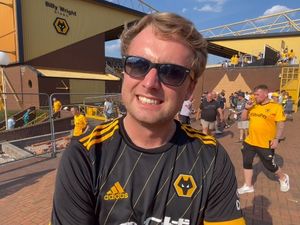 Supporting image for story: 'We're lacking that clinical edge!' Wolves fans on Fulham draw - WATCH 