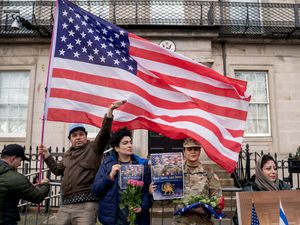Supporting image for story: Scots Iranians rally at US consulate to show ‘gratitude’ for strikes