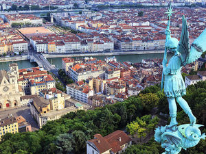 Supporting image for story: Waterways with oh là là