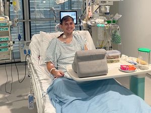 Supporting image for story: Man runs Royal Parks Half Marathon while undergoing blood cancer treatment