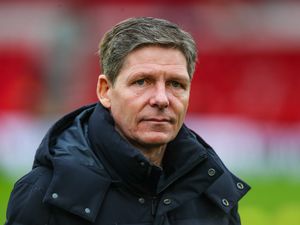 Supporting image for story: Oliver Glasner sidesteps striker transfer talk after draw with Nottingham Forest