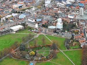 Supporting image for story: Teenager has bike and iPhone stolen in Shrewsbury Quarry attack