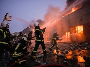 Supporting image for story: Leaders renew calls to investigate attacks on civilians in Ukraine