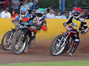 Supporting image for story: Wolves slip to another defeat