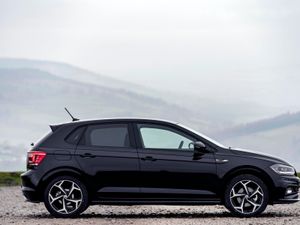 Supporting image for story: Black remains top car colour but white surges in popularity