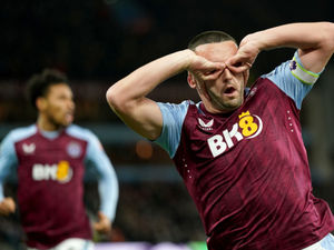 Supporting image for story: Unai Emery salutes John McGinn but issues message to Aston Villa's in-form captain