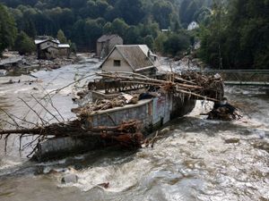 Supporting image for story: EU chief visits flood-stricken region and pledges billions in swift aid