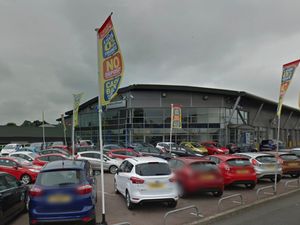 Supporting image for story: Vertu car dealerships to cut 350 jobs