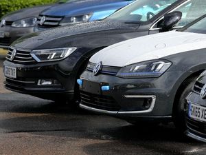 Supporting image for story: Car dealers given go-ahead to offer click and collect services