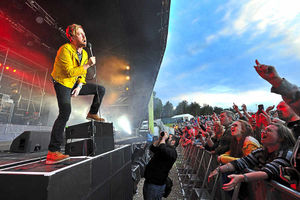 Supporting image for story: Kaiser Chiefs' Ricky Wilson speaks ahead of Birmingham gig