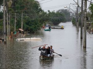 Supporting image for story: Conditions forecast to worsen in Brazil’s flooded south