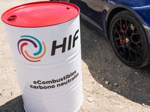 Supporting image for story: Internal combustion cars may be allowed in the EU after 2035 if running on e-fuels