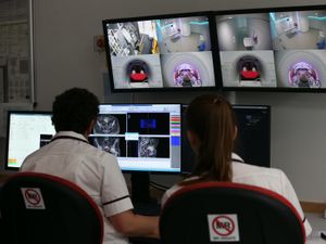 Supporting image for story: Pandemic sees Midlands cancer care hit by delays 