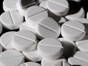 Supporting image for story: Star comment: People in pain need more practical help beyond pain medicines