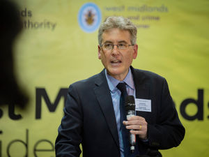 Supporting image for story: Businesses urged to employ ex-offenders to break 'cycle of crime'