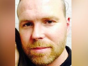 Supporting image for story: Derek Whyteside murder trial: Teenager tells court he did not think he had killed man, 42, in cricket bat attack