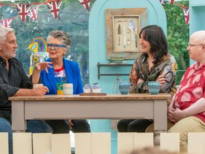 Supporting image for story: Eighth contestant eliminated during Great British Bake Off quarter-final