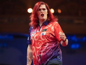 Supporting image for story: Luke Humphries: Transgender player Noa-Lynn van Leuven has not broken any rules