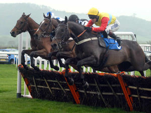 Supporting image for story: Shropshire's Tim Pitt collects Nottingham winner