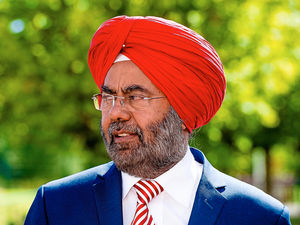 Supporting image for story: Former council leader Lord Sahota to make stand over parking fine 'scams' that target 'innocent, unsuspecting motorists'