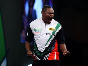 Supporting image for story: Full-time vet David Munyua reveals he wanted to keep Ally Pally wasp