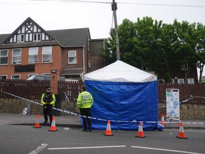 Supporting image for story: Woman seriously hurt in stabbing near school