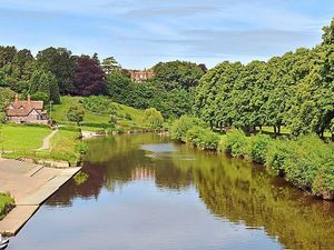 Supporting image for story: MPs hit back as river sewage vote row breaks out
