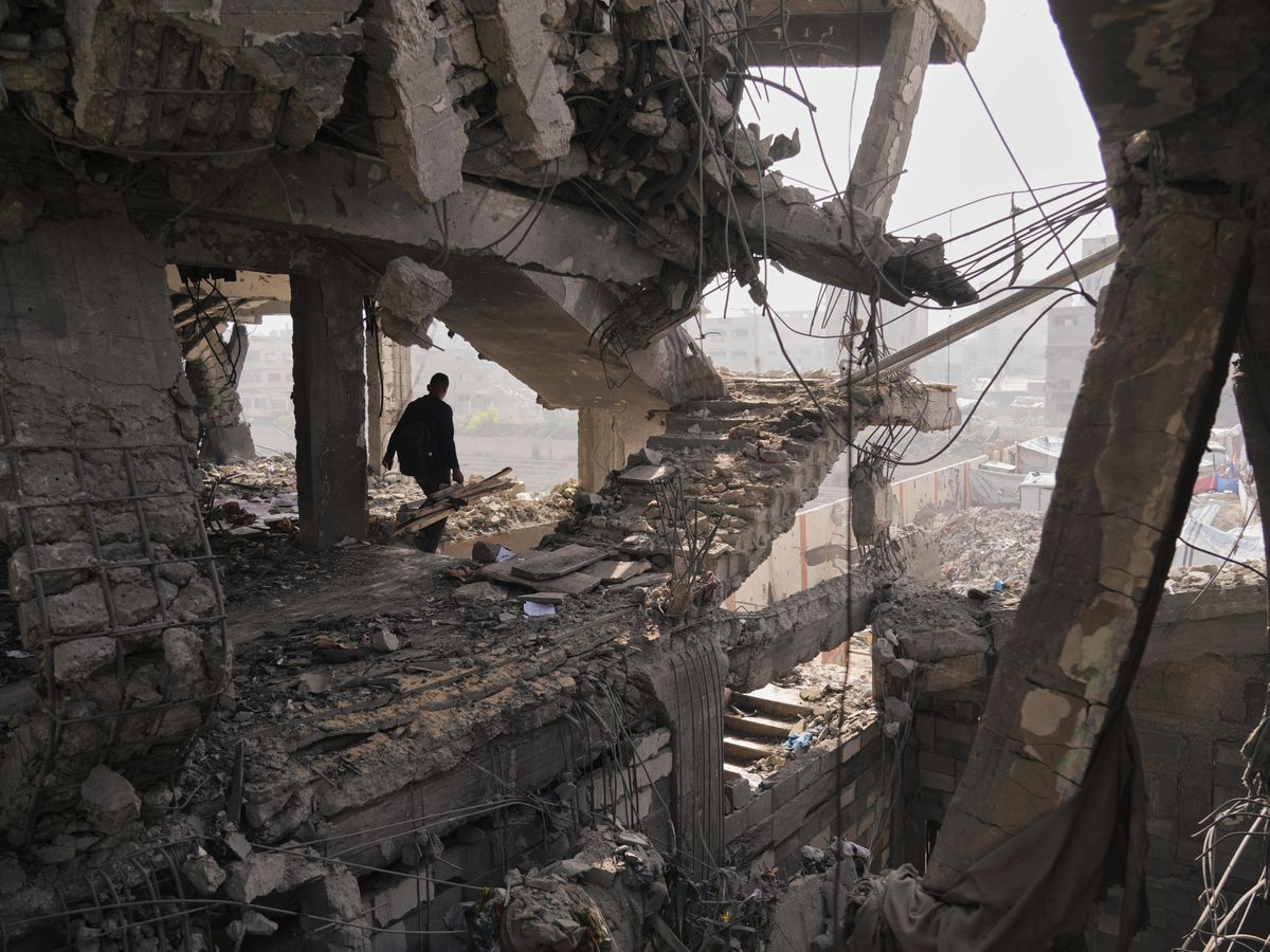 Death toll from Israeli strikes in Gaza reaches 33