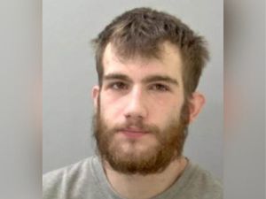 Supporting image for story: Police issue photo of man wanted on recall to prison, believed to be in Wellington