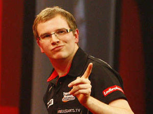 Supporting image for story: Five darts stars heading to city pub