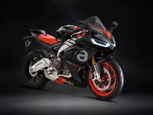 Supporting image for story: Aprilia RS 660 to be adapted for A2 licence holders