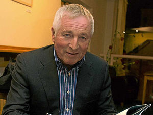 Supporting image for story: Jonathan Dimbleby answers questions at Shropshire book signing