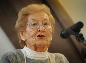 Auschwitz survivor Mindu Hornick