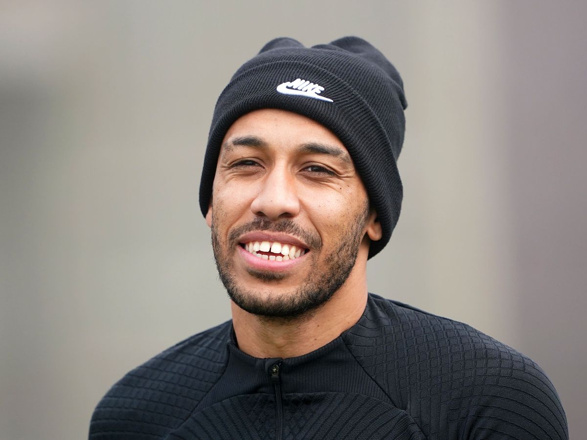 Pierre-Emerick Aubameyang&rsquo;s double for Marseille steals win away from Newcastle