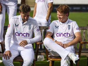 Supporting image for story: Ollie Pope asks Joe Root for ways to ‘compartmentalise’ batting and captaincy