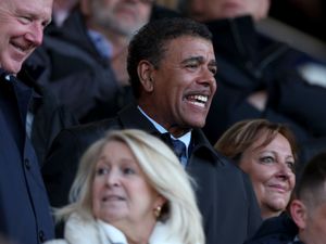 Supporting image for story: Former pundit Chris Kamara announces return to live TV: ‘I’m back’