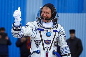 Major Tim Peake giving the thumbs up. 