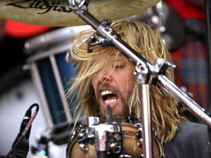 Supporting image for story: Taylor Hawkins had 10 different substances in his system, officials say