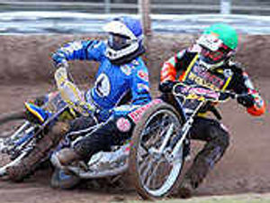 Supporting image for story: Wolves beaten at soggy Ipswich