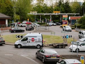 Supporting image for story: No reason to panic buy fuel says minister after BP shuts some petrol stations