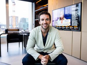 Supporting image for story: Frasers lowers goal for new bonus plan after boss misses £100m payout target