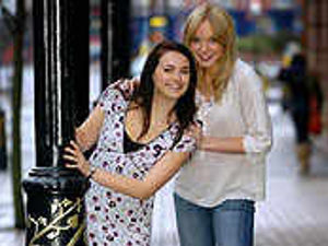 Supporting image for story: Musical mania grips the fans