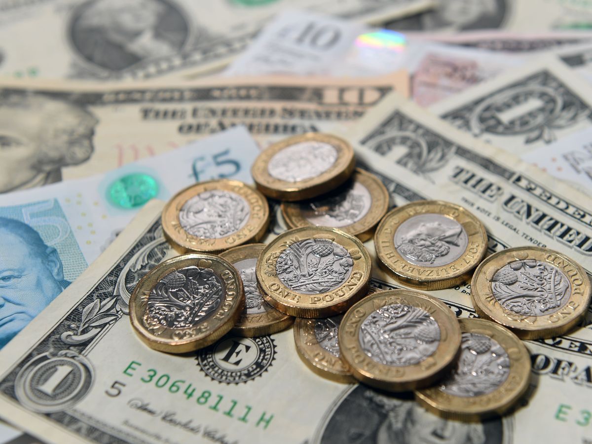 Pound suffers further falls as UK&rsquo;s fiscal troubles set to deepen