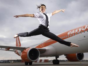 Supporting image for story: Drive by easyJet to recruit 1,000 pilots over next five years