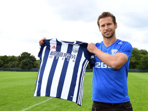 Supporting image for story: Done deal - West Brom pull off huge 'coup' to get PSG's Grzegorz Krychowiak on season-long loan