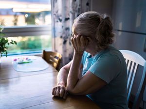 Supporting image for story: How might a shingles vaccine help reduce the risk of dementia?