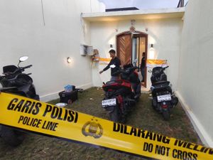 Supporting image for story: Hunt for gunmen after Australian man shot dead at villa on Bali